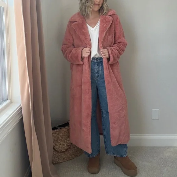 PrettyLittleThing Pink Faux Fur coat - Picture 1 of 5